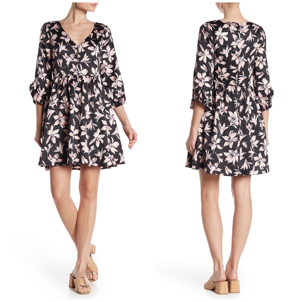 Moonblossom Ruffle-Sleeve Dress in Winter Orchid